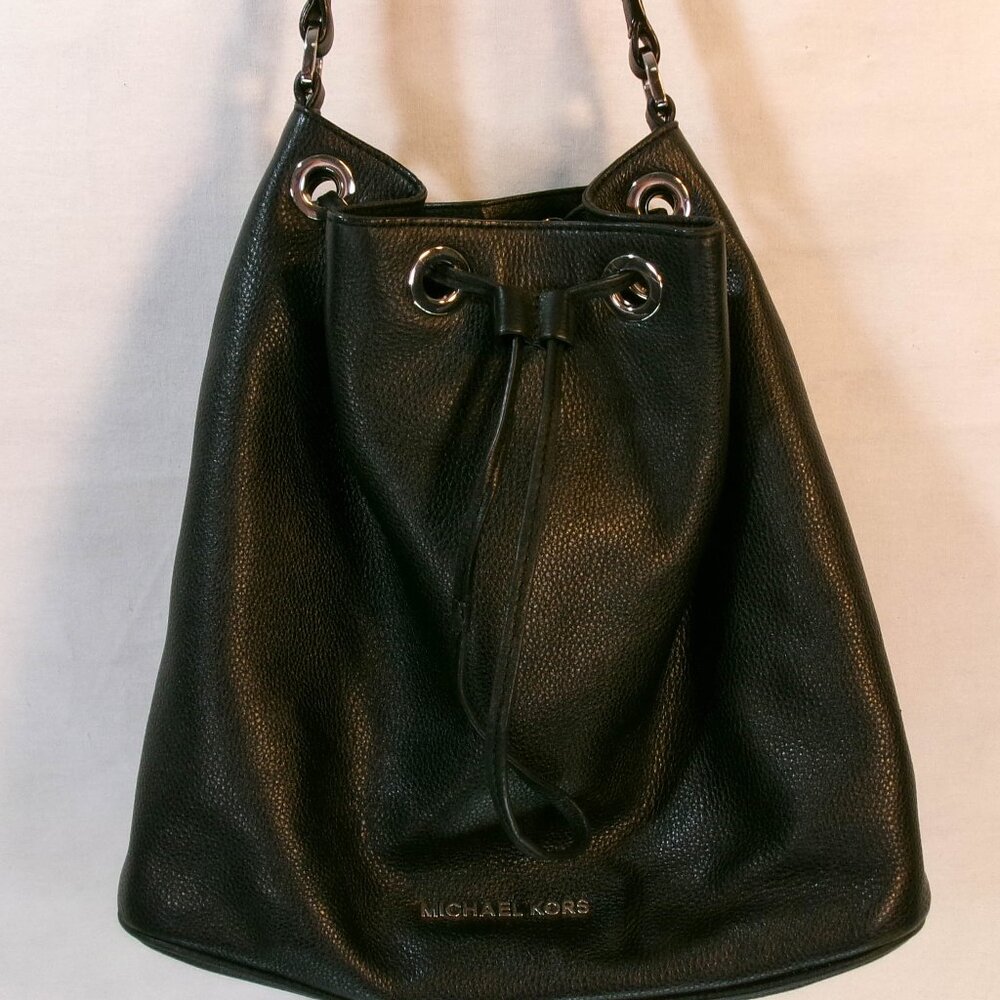 Michael Kors Bucket Bag - Black
